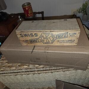 VINTAGE KRAFT SWISS CHEESE WOODEN BOX